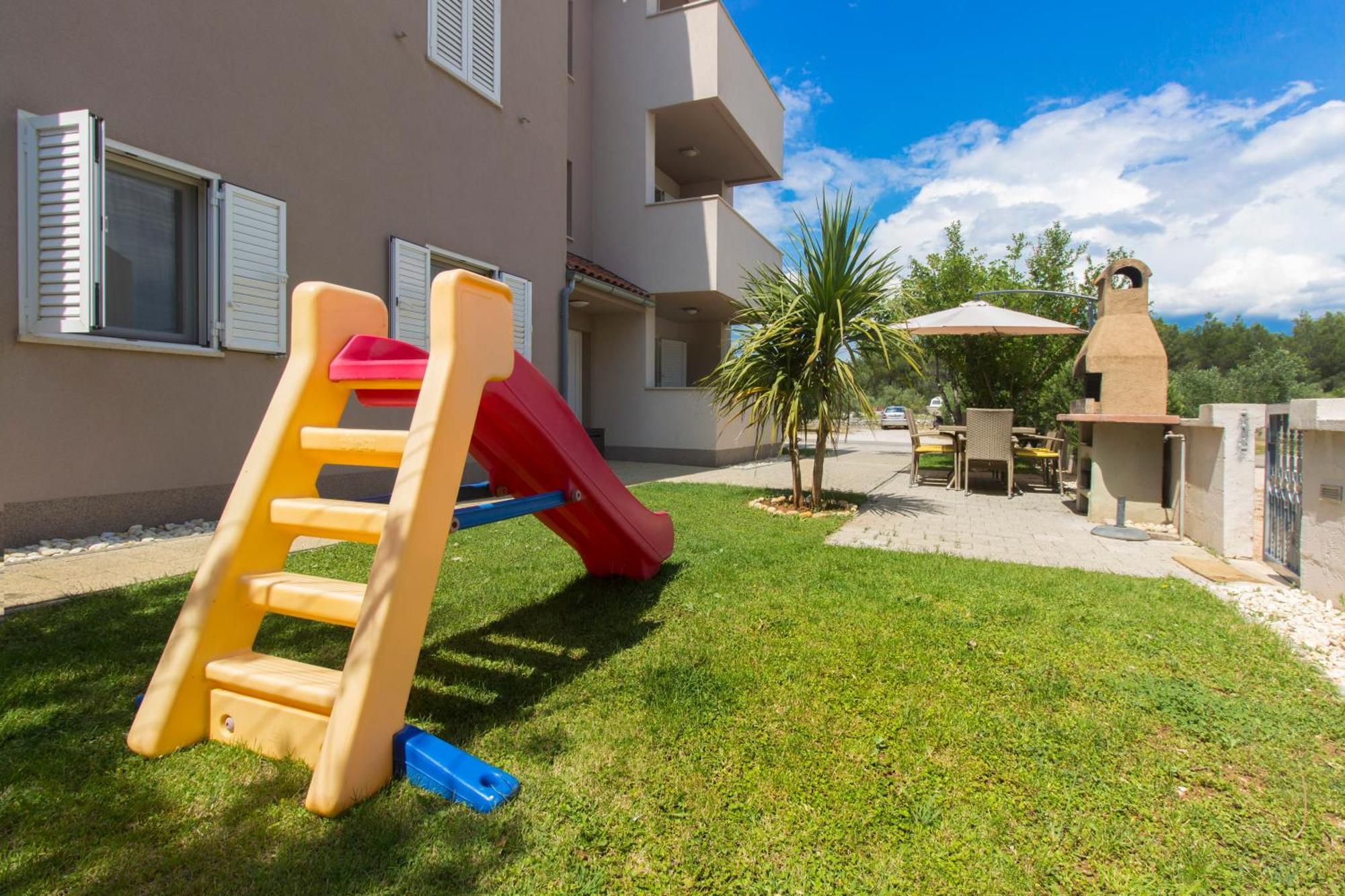 Apartmani Gnjidic ซรีมา ภายนอก รูปภาพ