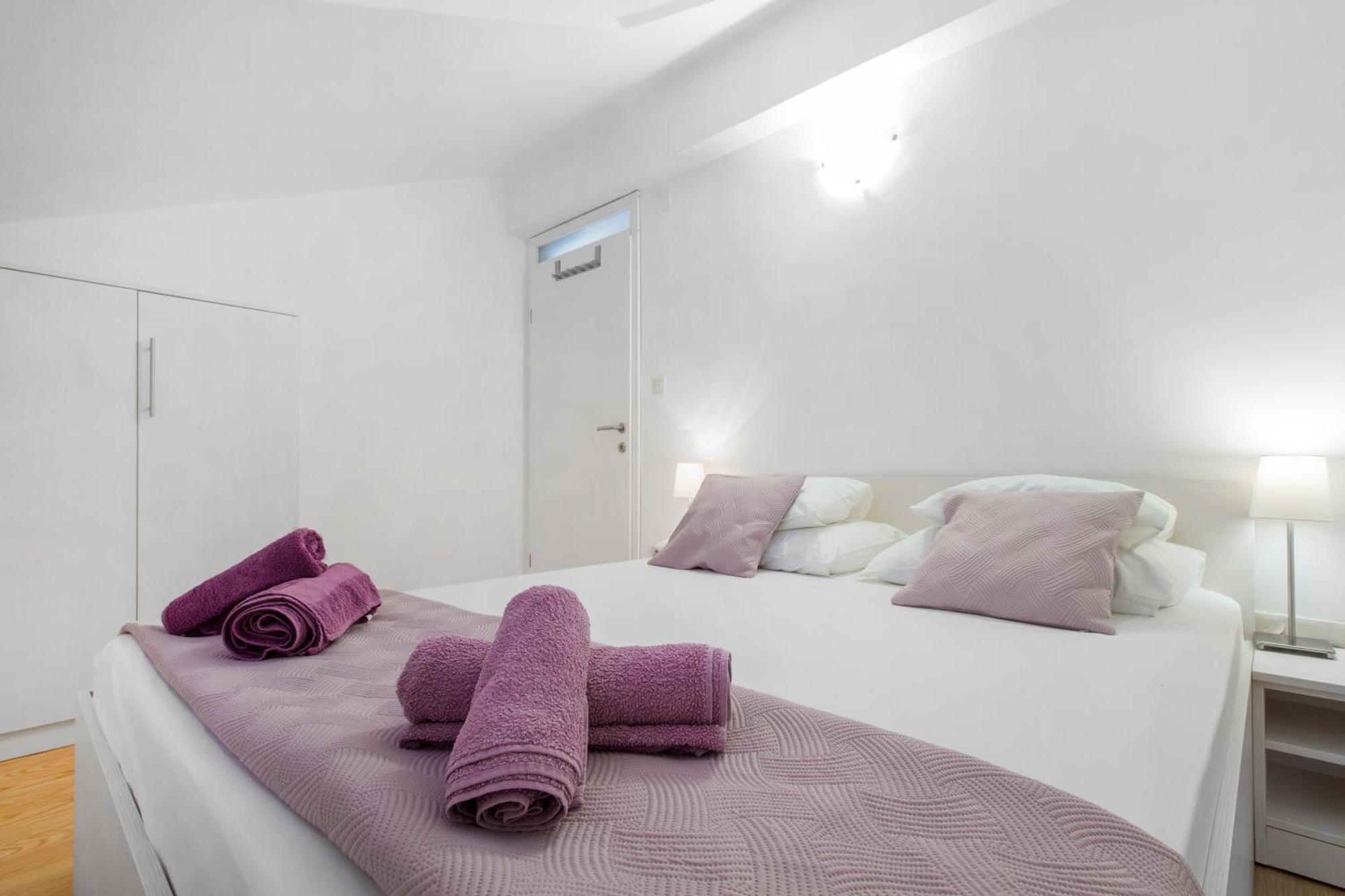 Apartmani Gnjidic ซรีมา ภายนอก รูปภาพ