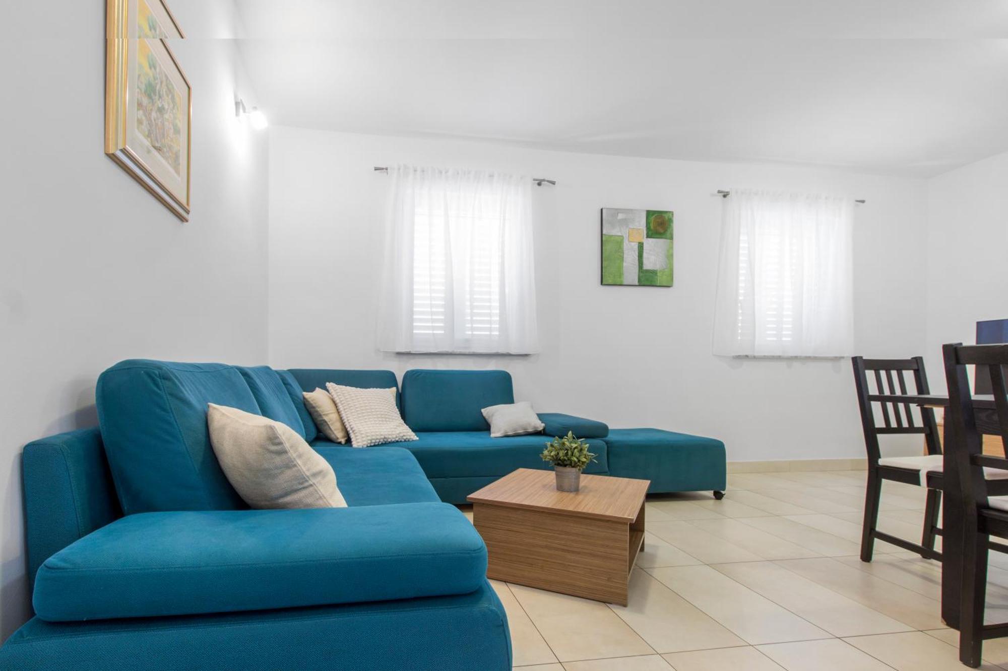 Apartmani Gnjidic ซรีมา ภายนอก รูปภาพ