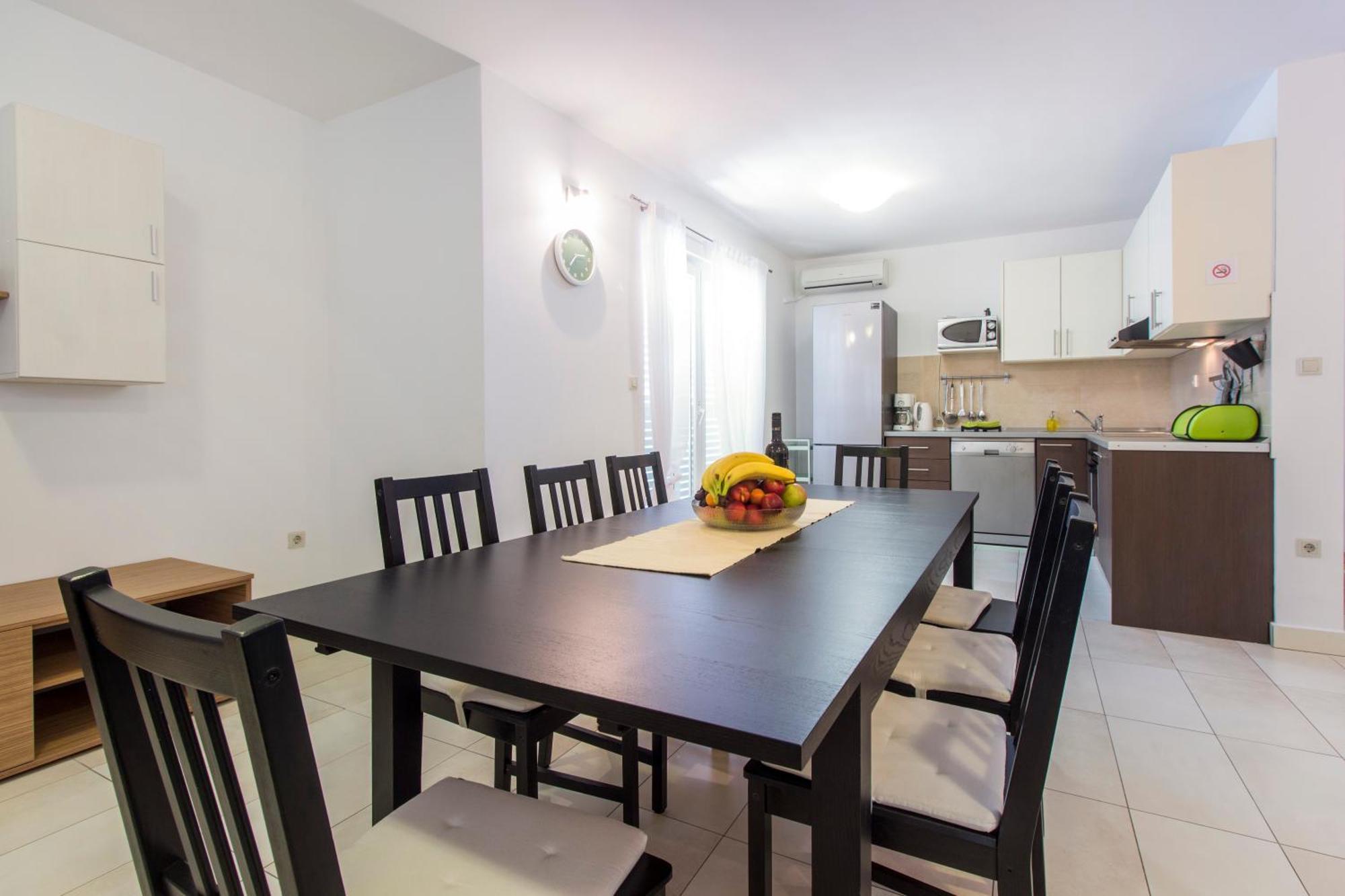 Apartmani Gnjidic ซรีมา ภายนอก รูปภาพ