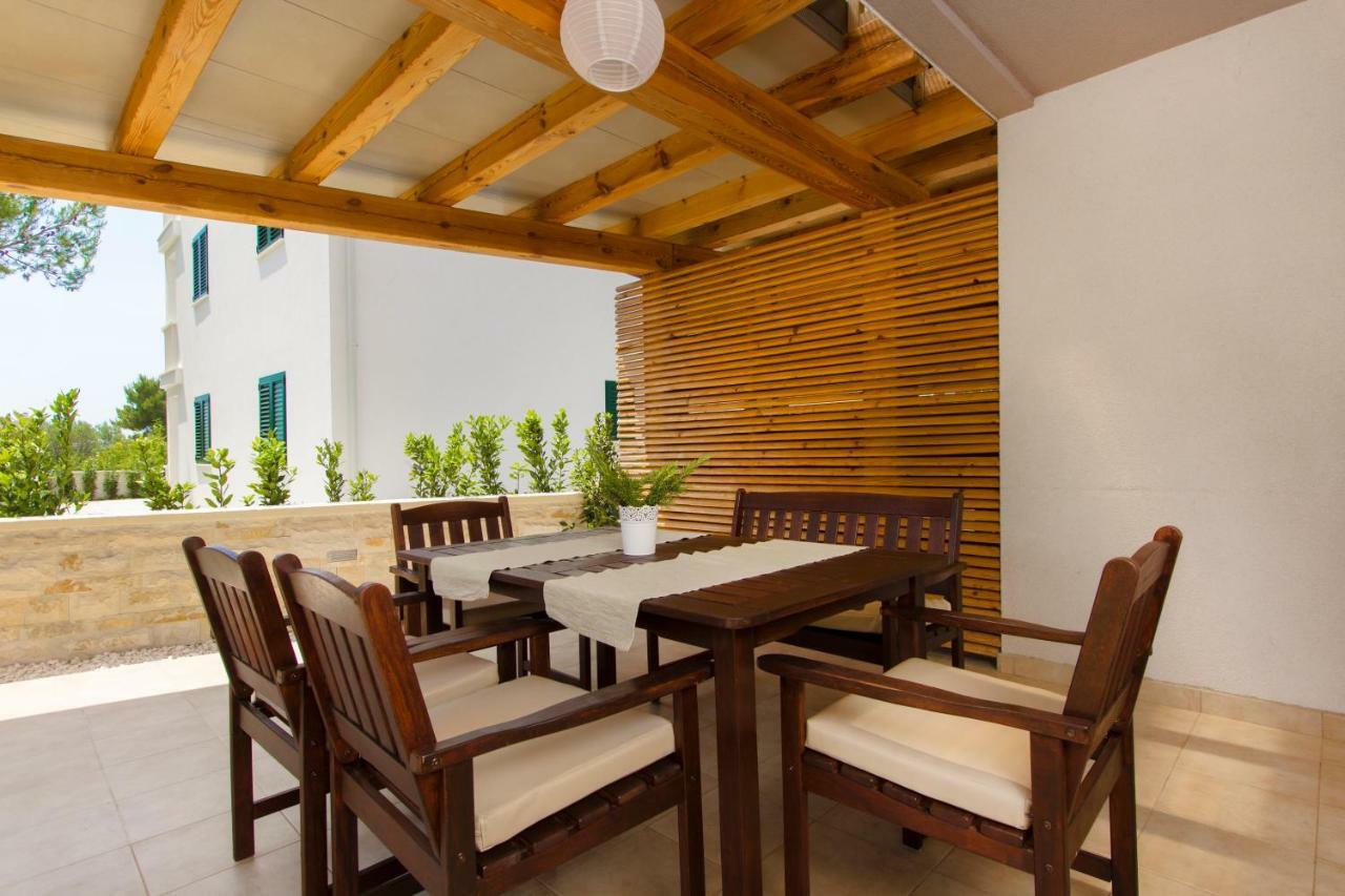 Apartmani Gnjidic ซรีมา ภายนอก รูปภาพ
