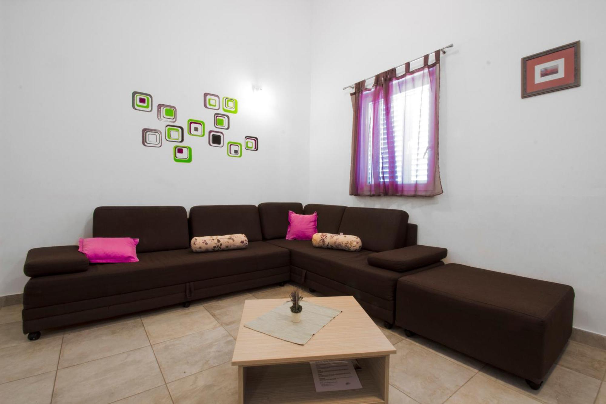 Apartmani Gnjidic ซรีมา ภายนอก รูปภาพ